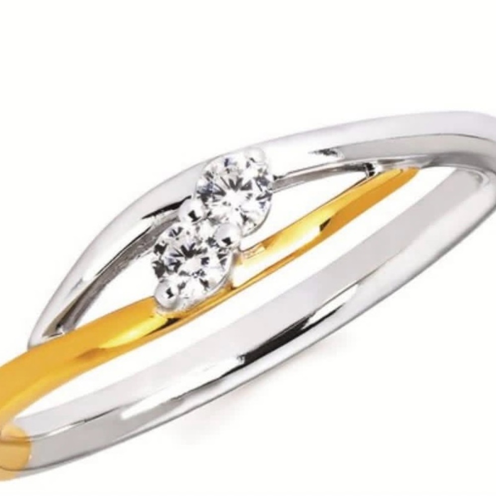 Elegant Silver and Gold Women's Ring